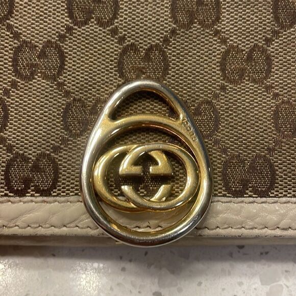 Gucci woman’s canvas and cream leather wallet - Picture 5 of 16